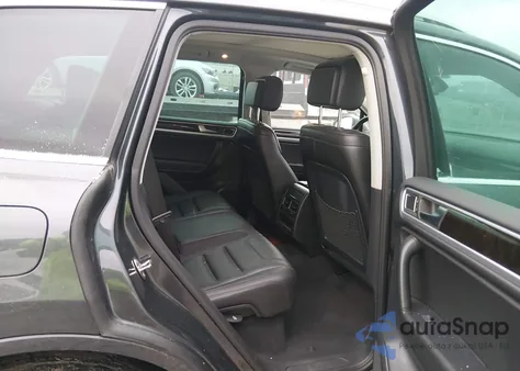 2013 Volkswagen Touareg Tdi Executive from USA, damaged, VIN WVGEP9BP1DD003516